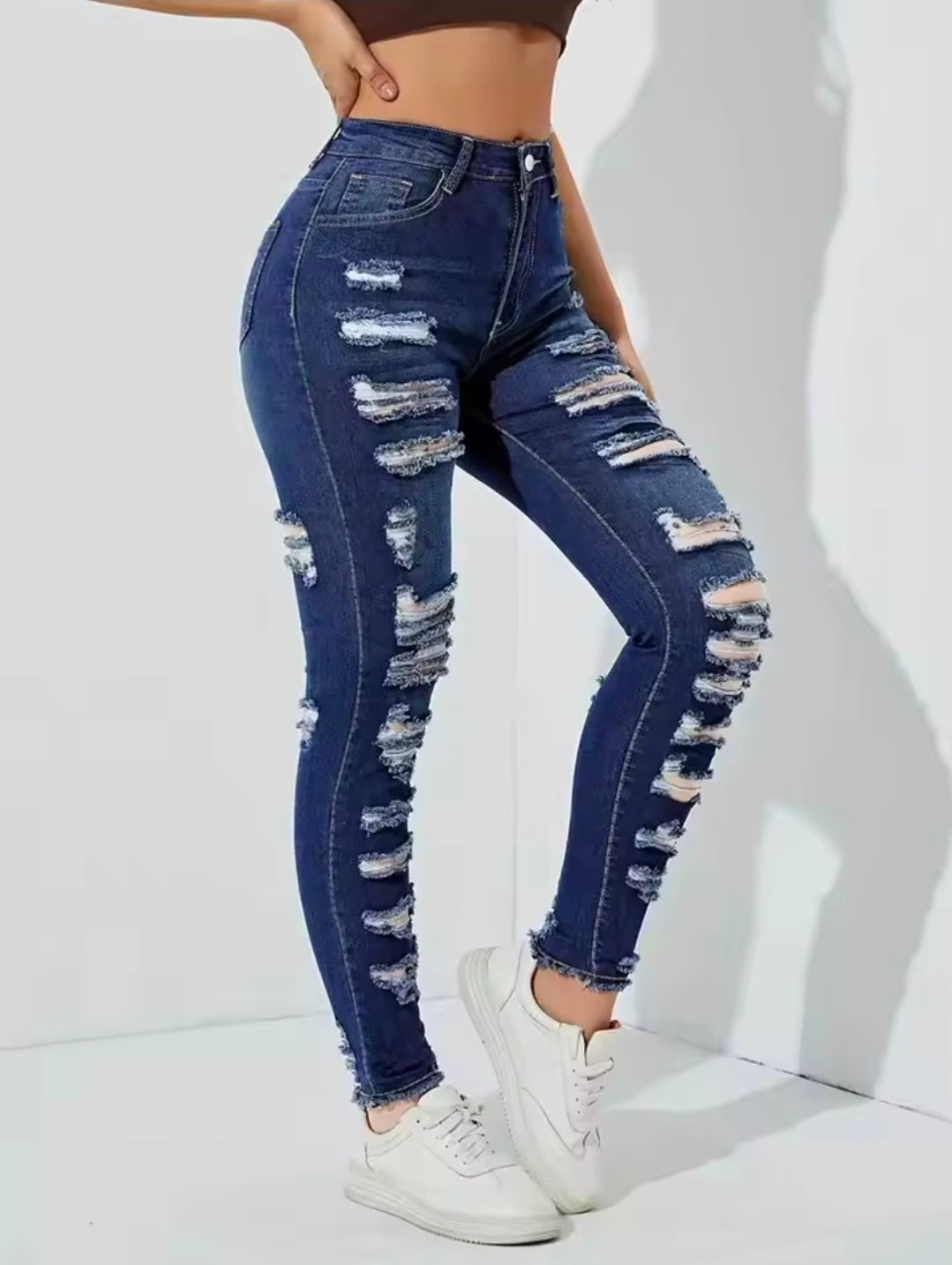Cut jeans